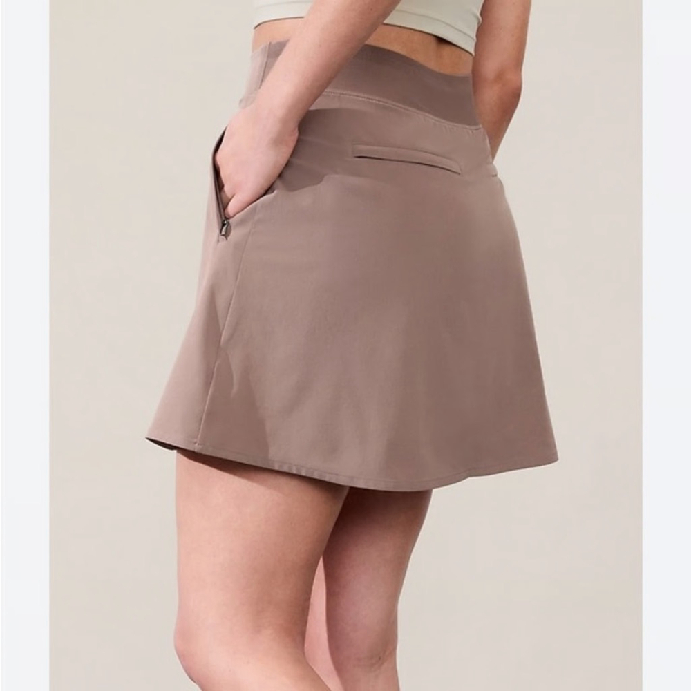 Athleta Brooklyn Heights High Rise Skort Taupe Brown, Size 14 - Picture 2 of 7